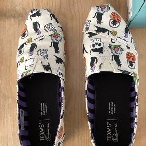 Tom’s glow in the dark Halloween women’s shoes size 8